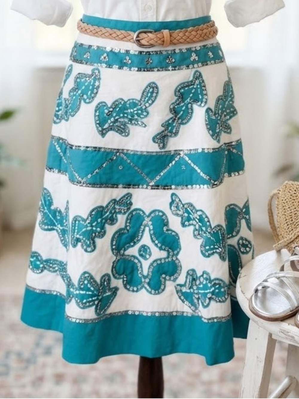 BCBGMaxAzria Turquoise and White Embroidered Sequin Embellishments A-Line Skirt